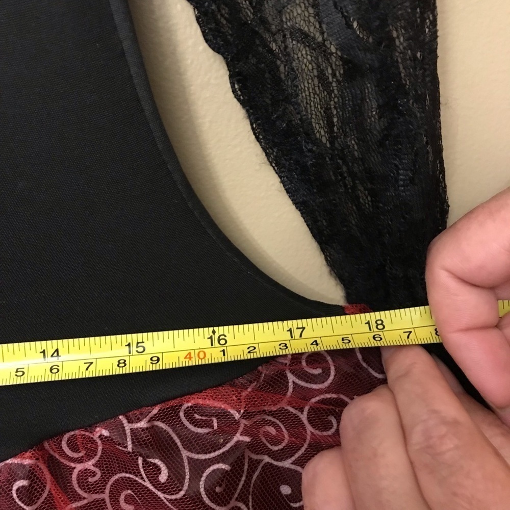 Vampire Dress Costume - Picture 9 of 10